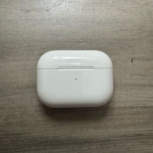White Wireless Earbuds Charging Case